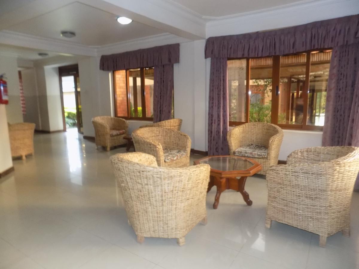 Kayegi Hotel Mbale Ngoại thất bức ảnh
