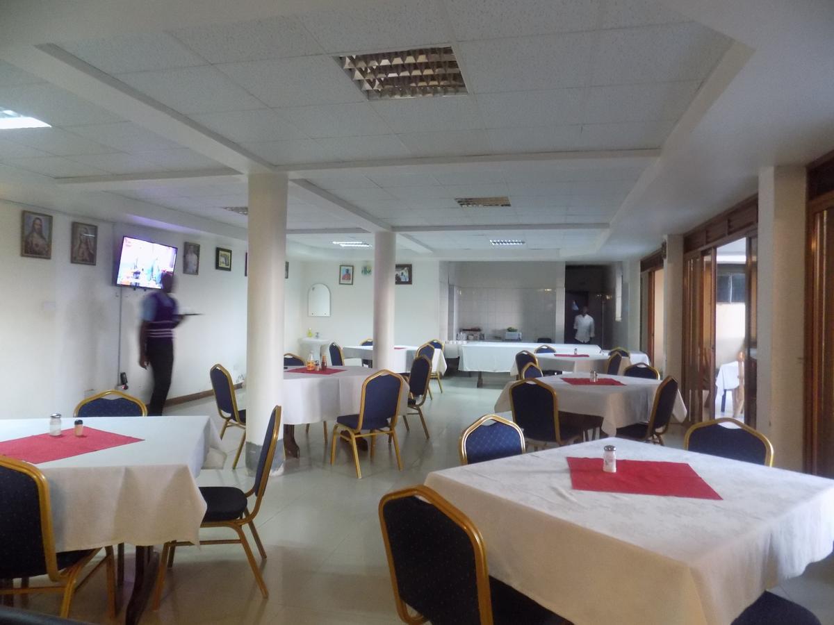 Kayegi Hotel Mbale Ngoại thất bức ảnh