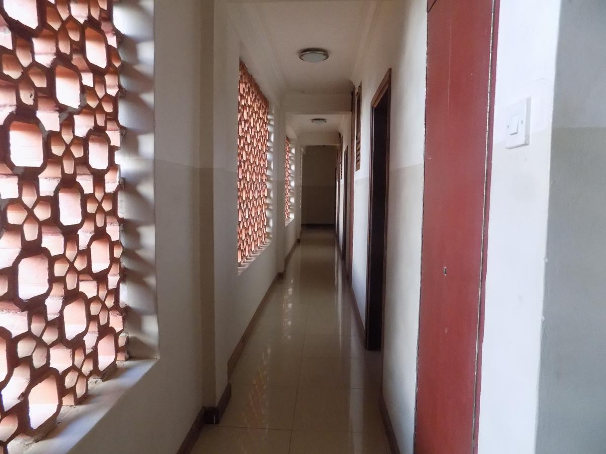 Kayegi Hotel Mbale Ngoại thất bức ảnh