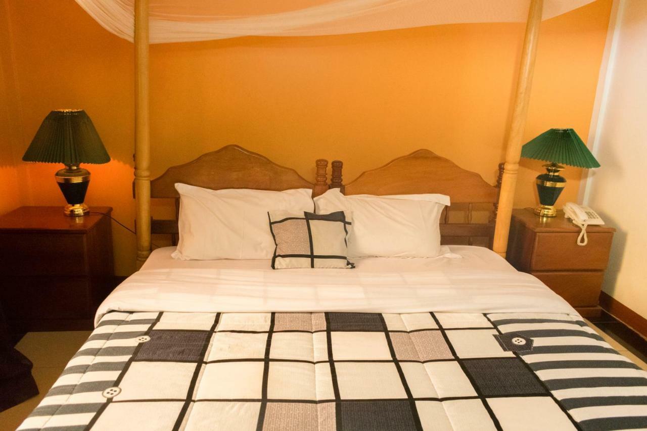 Kayegi Hotel Mbale Ngoại thất bức ảnh
