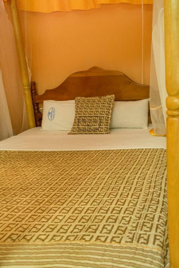 Kayegi Hotel Mbale Ngoại thất bức ảnh