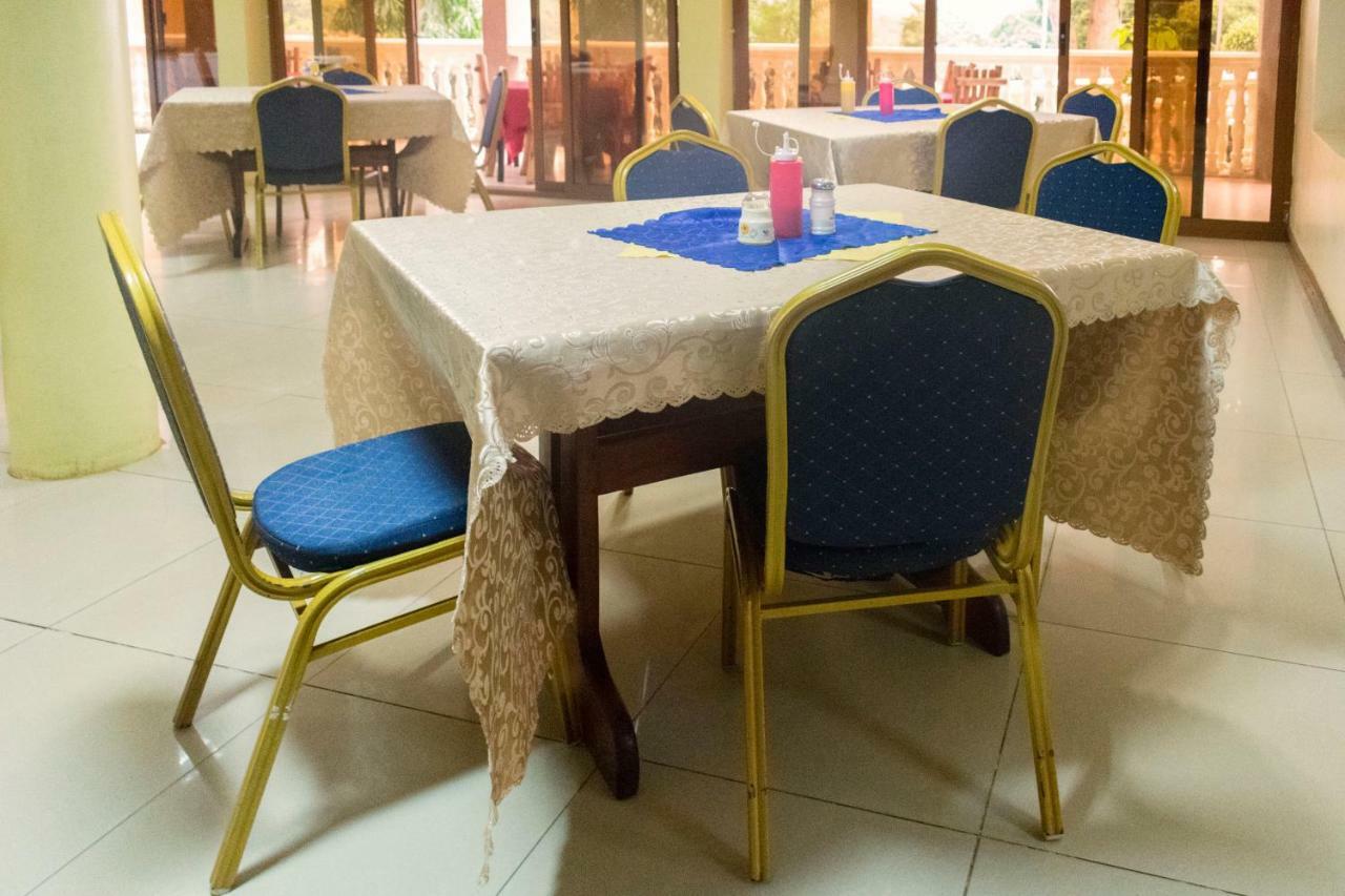Kayegi Hotel Mbale Ngoại thất bức ảnh