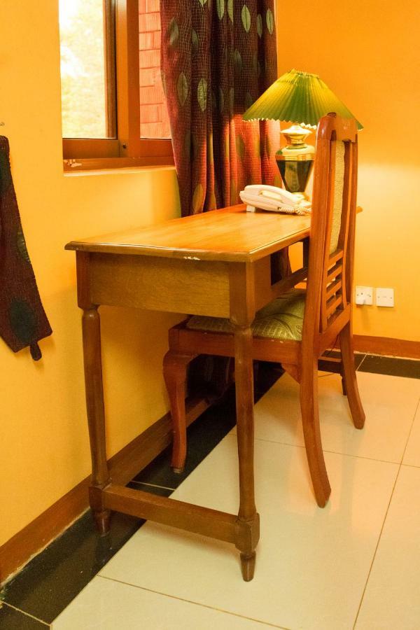 Kayegi Hotel Mbale Ngoại thất bức ảnh
