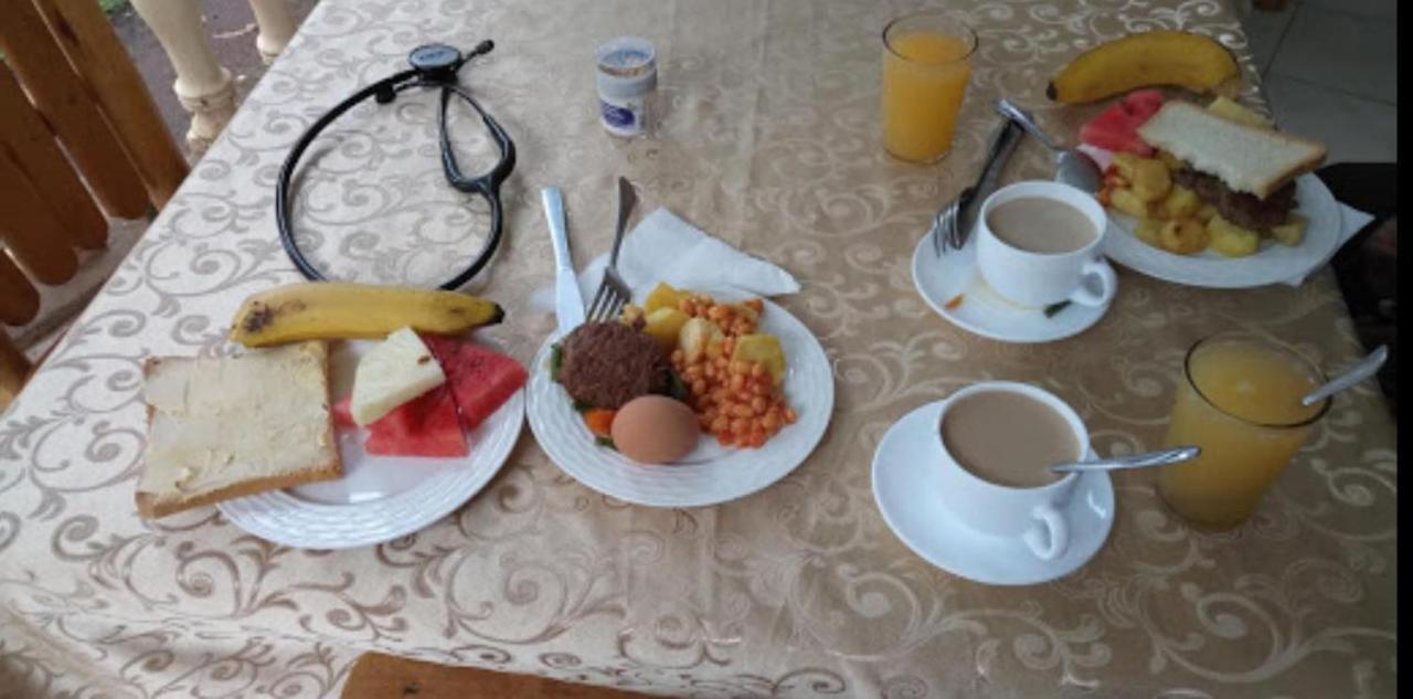 Kayegi Hotel Mbale Ngoại thất bức ảnh